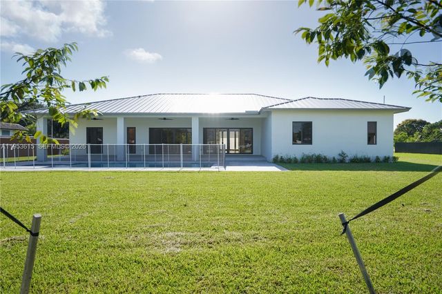 27505 SW 172nd Ave, Homestead, FL 33031