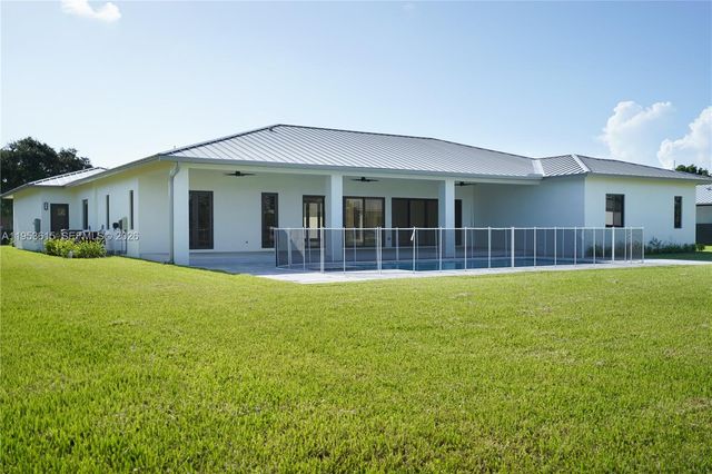 27505 SW 172nd Ave, Homestead, FL 33031