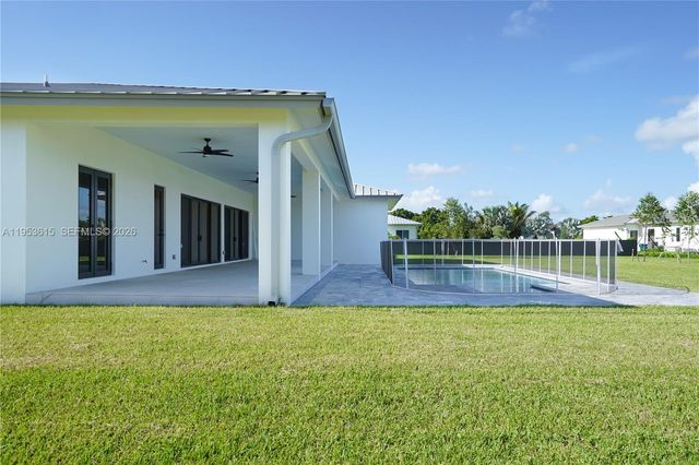 27505 SW 172nd Ave, Homestead, FL 33031