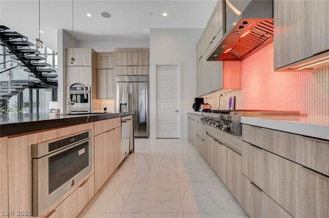 10752 Patina Hills Court, Las Vegas, NV 89135