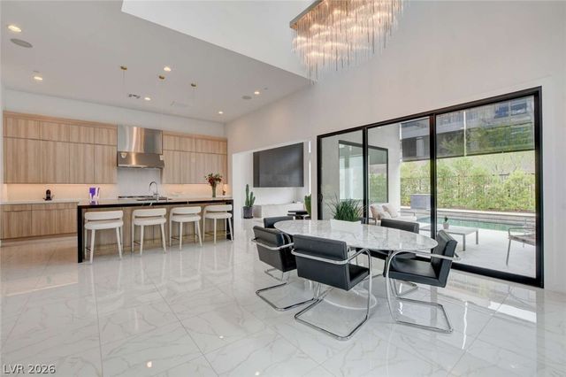 10752 Patina Hills Court, Las Vegas, NV 89135