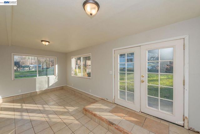 1476 1476 Poker Bar Rd, Douglas City, CA 96024