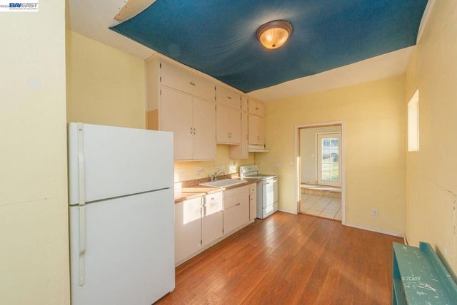 1476 1476 Poker Bar Rd, Douglas City, CA 96024