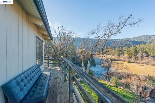 1476 1476 Poker Bar Rd, Douglas City, CA 96024