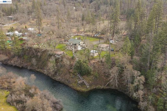 1476 1476 Poker Bar Rd, Douglas City, CA 96024