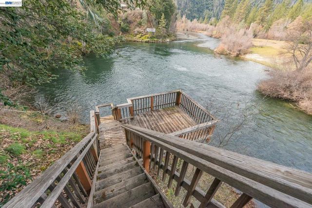 1476 1476 Poker Bar Rd, Douglas City, CA 96024