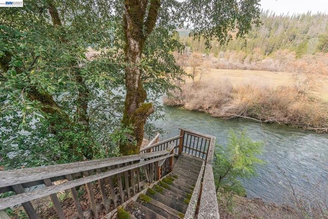 1476 1476 Poker Bar Rd, Douglas City, CA 96024