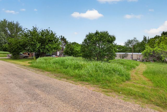 5429 Highview Drive, Granbury, TX 76048