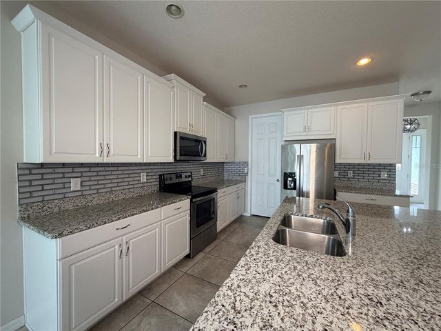 2412 ANNACELLA AVENUE, Kissimmee, FL 34741