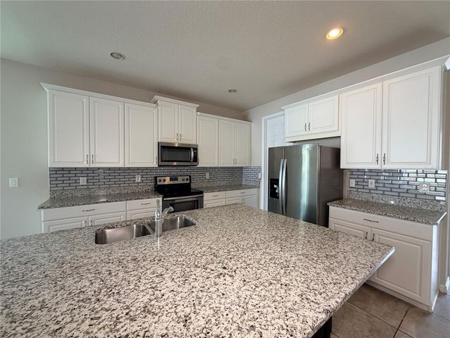 2412 ANNACELLA AVENUE, Kissimmee, FL 34741