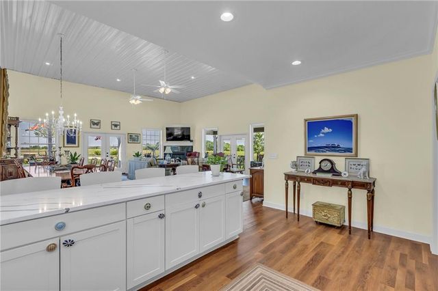 36987 Somerset Road, Lacygne, KS 66040