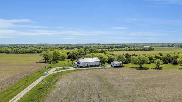 36987 Somerset Road, Lacygne, KS 66040