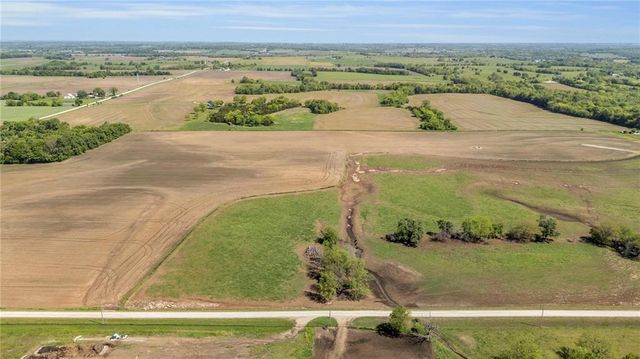 36987 Somerset Road, Lacygne, KS 66040