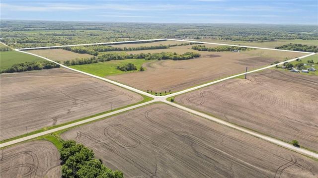 36987 Somerset Road, Lacygne, KS 66040