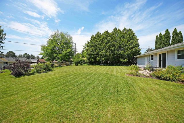 2915 BROOKVIEW COURT, Green Bay, WI 54313