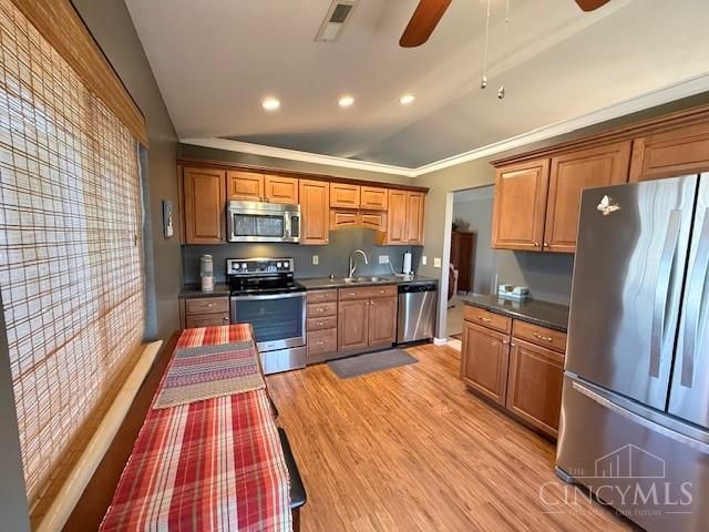 621 Covedale Avenue, Delhi Twp, OH 45238