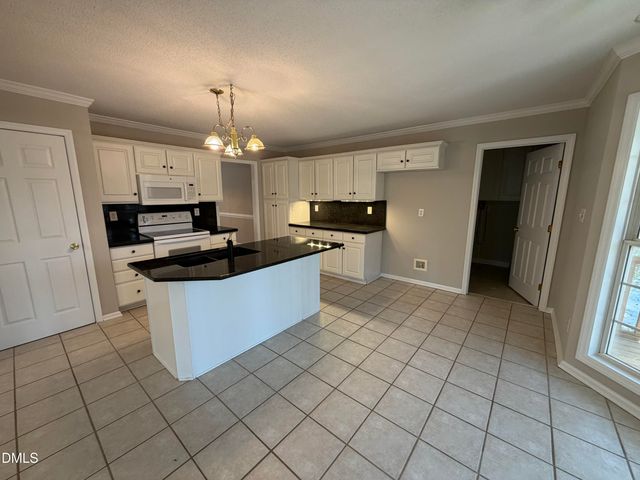 110 Redbay Lane, Clayton, NC 27527