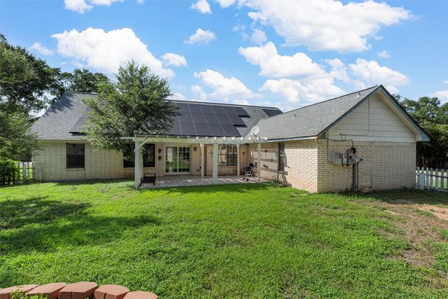3230 Village Park Drive, Waco, TX 76708