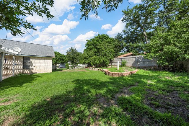 3230 Village Park Drive, Waco, TX 76708