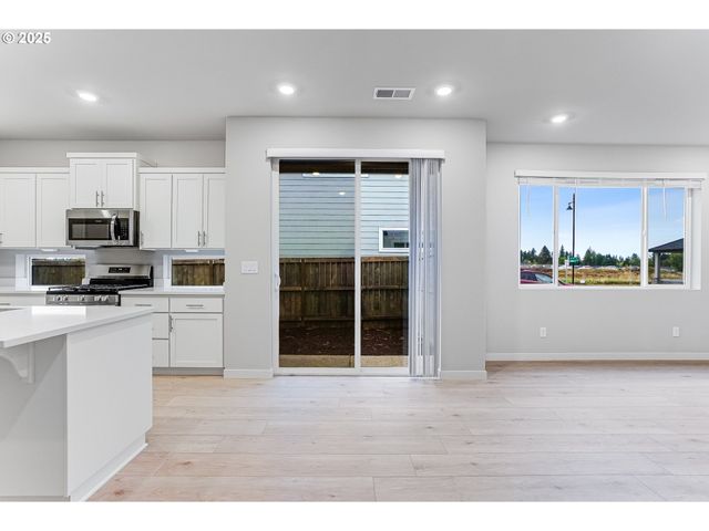 7735 Se Affinity Ln, Hillsboro, OR 97123