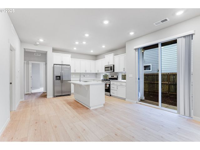 7735 Se Affinity Ln, Hillsboro, OR 97123