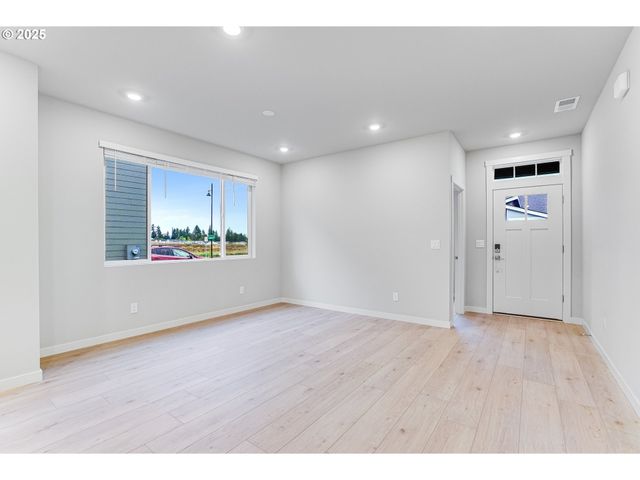 7735 Se Affinity Ln, Hillsboro, OR 97123