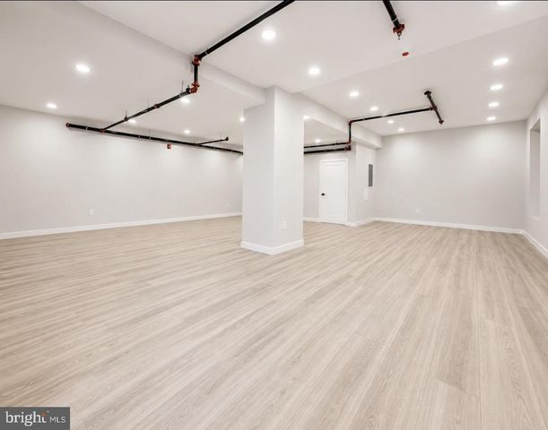 5001-00 FRANKFORD AVE, Philadelphia, PA 19124