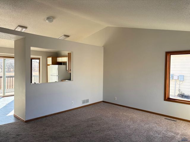 1107 FIELD VIEW DR, Rapid City, SD 57701