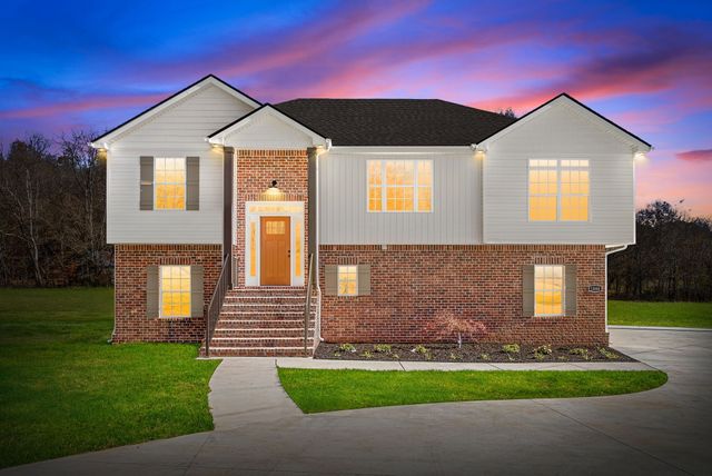 1888 Flats Road, Cunningham, TN 37052