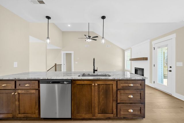 1888 Flats Road, Cunningham, TN 37052