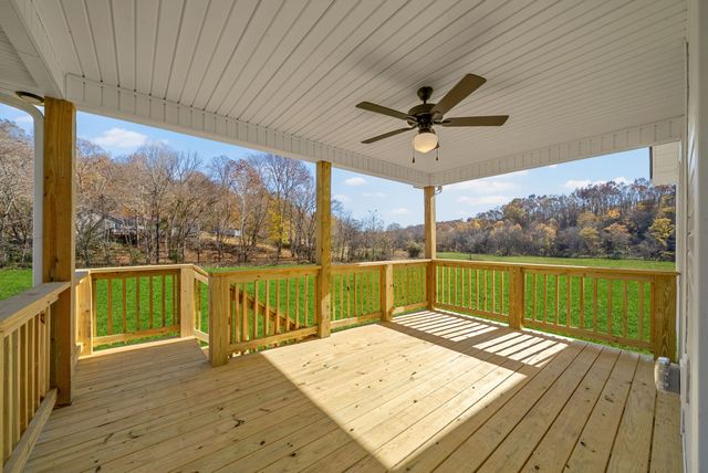 1888 Flats Road, Cunningham, TN 37052