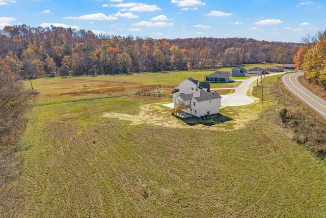 1888 Flats Road, Cunningham, TN 37052
