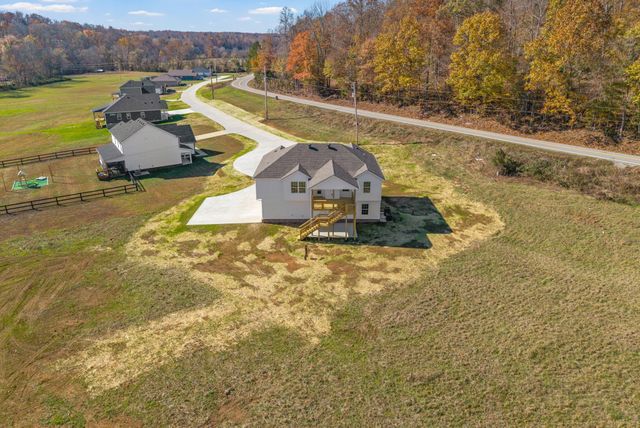 1888 Flats Road, Cunningham, TN 37052