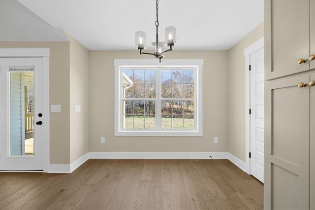 1888 Flats Road, Cunningham, TN 37052