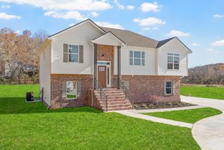 1888 Flats Road, Cunningham, TN 37052