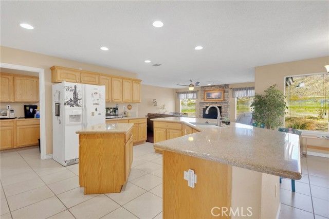 24040 Cuyama, Apple Valley, CA 92307