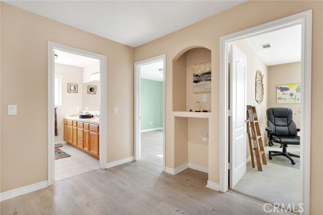 24040 Cuyama, Apple Valley, CA 92307