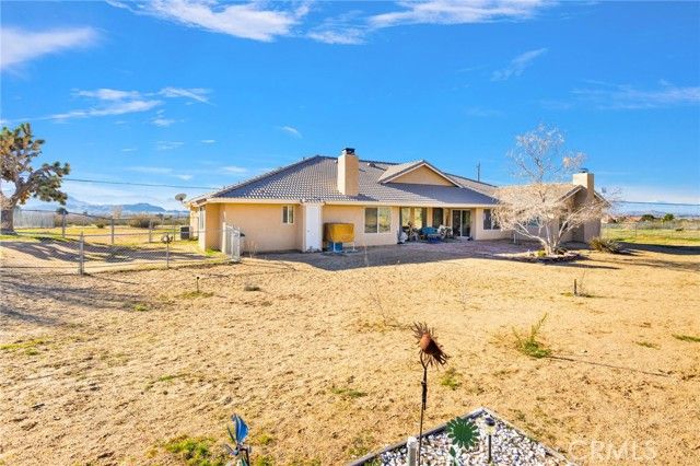 24040 Cuyama, Apple Valley, CA 92307