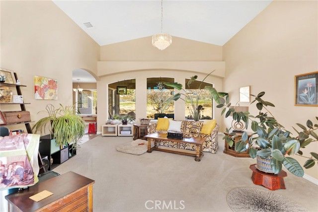 24040 Cuyama, Apple Valley, CA 92307