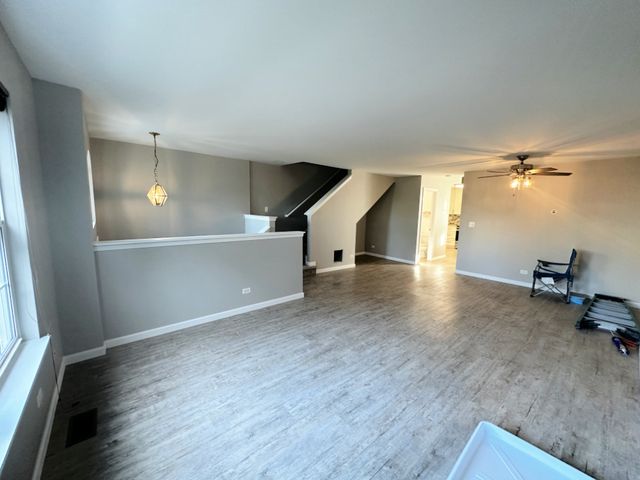 924 Clover Lane 1, Pingree Grove, IL 60140