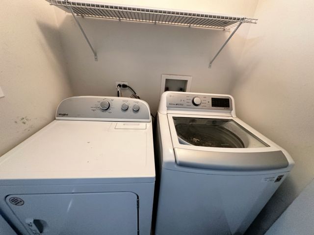 924 Clover Lane 1, Pingree Grove, IL 60140