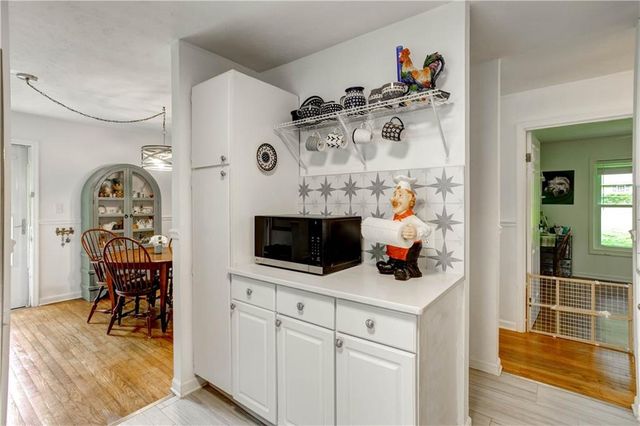 48 Trina Avenue NE, Kennesaw, GA 30144