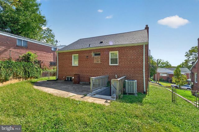 1807 NOVA AVE, Capitol Heights, MD 20743