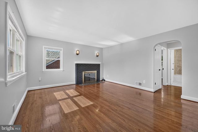 1807 NOVA AVE, Capitol Heights, MD 20743