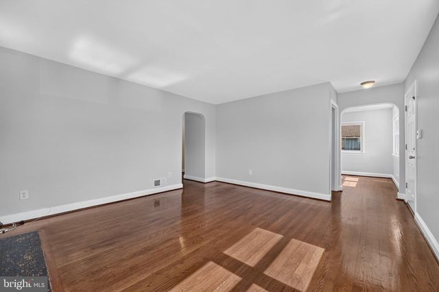 1807 NOVA AVE, Capitol Heights, MD 20743