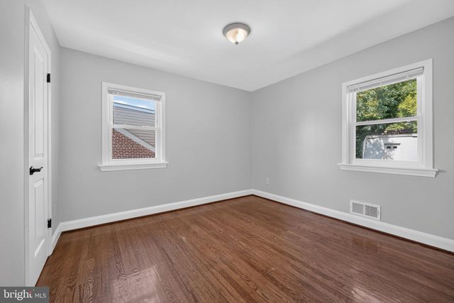 1807 NOVA AVE, Capitol Heights, MD 20743