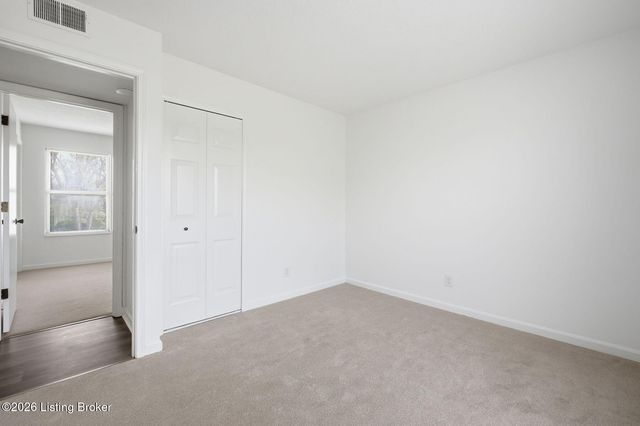 4319 Chenwood Ln, Louisville, KY 40299