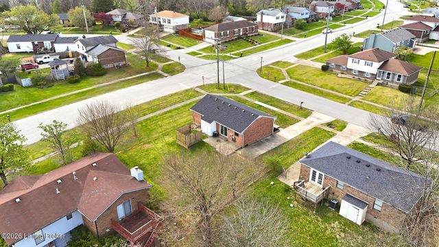 4319 Chenwood Ln, Louisville, KY 40299