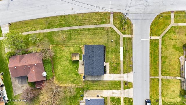 4319 Chenwood Ln, Louisville, KY 40299