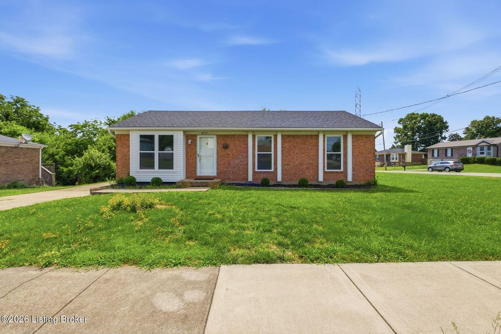 4319 Chenwood Ln, Louisville, KY 40299